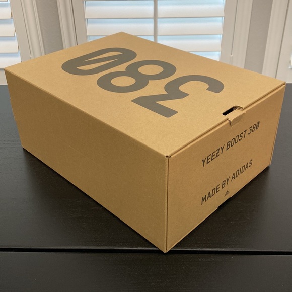 Yeezy Boost 380 Adult - Onyx - Size 10 - Picture 11 of 14